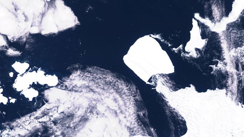 A satellite imagery of the world's largest iceberg, named A23a, seen in Antarctica, November 15, 2023.   Courtesy of European Union/Copernicus Sentinel-3/Handout via REUTERS    THIS IMAGE HAS BEEN SUPPLIED BY A THIRD PARTY. MANDATORY CREDIT.
